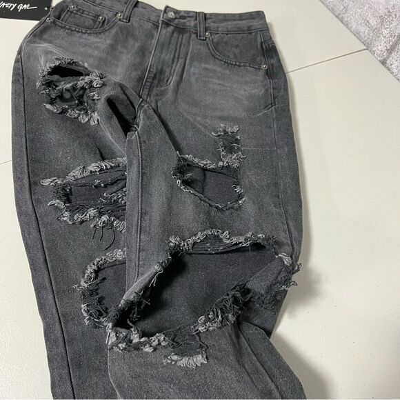 🚨 🆕 Nasty Gal Peek in Distressed Mom Jeans Washed Black | destroyed denim - Picture 4 of 9